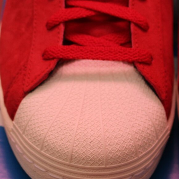 'Chicago' Edition Adidas Pro Model in Power Red - Picture 10 of 15